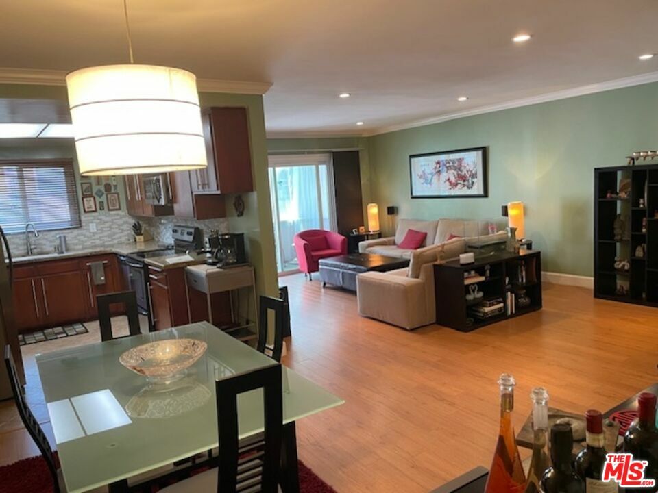 Property Photo:  1734 N Fuller Ave  CA 90046 