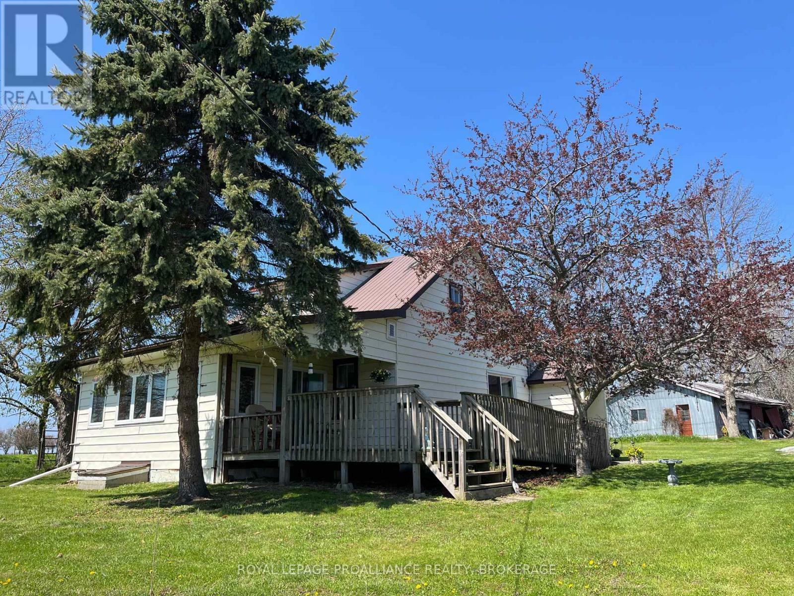 Property Photo: 39 Fisherman'S Cove Lane ON K0H 2Y0