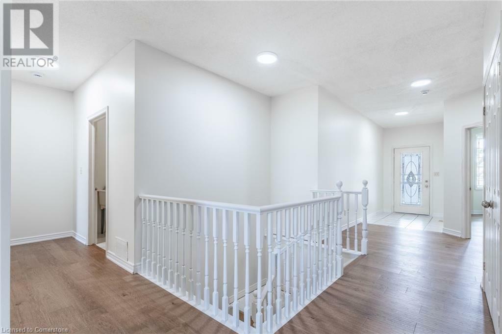Property Photo: 56 Northern Breeze Street ON L0R 1W0