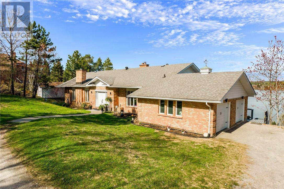 Property Photo: 2100 South Bay Road ON P3E 6H7