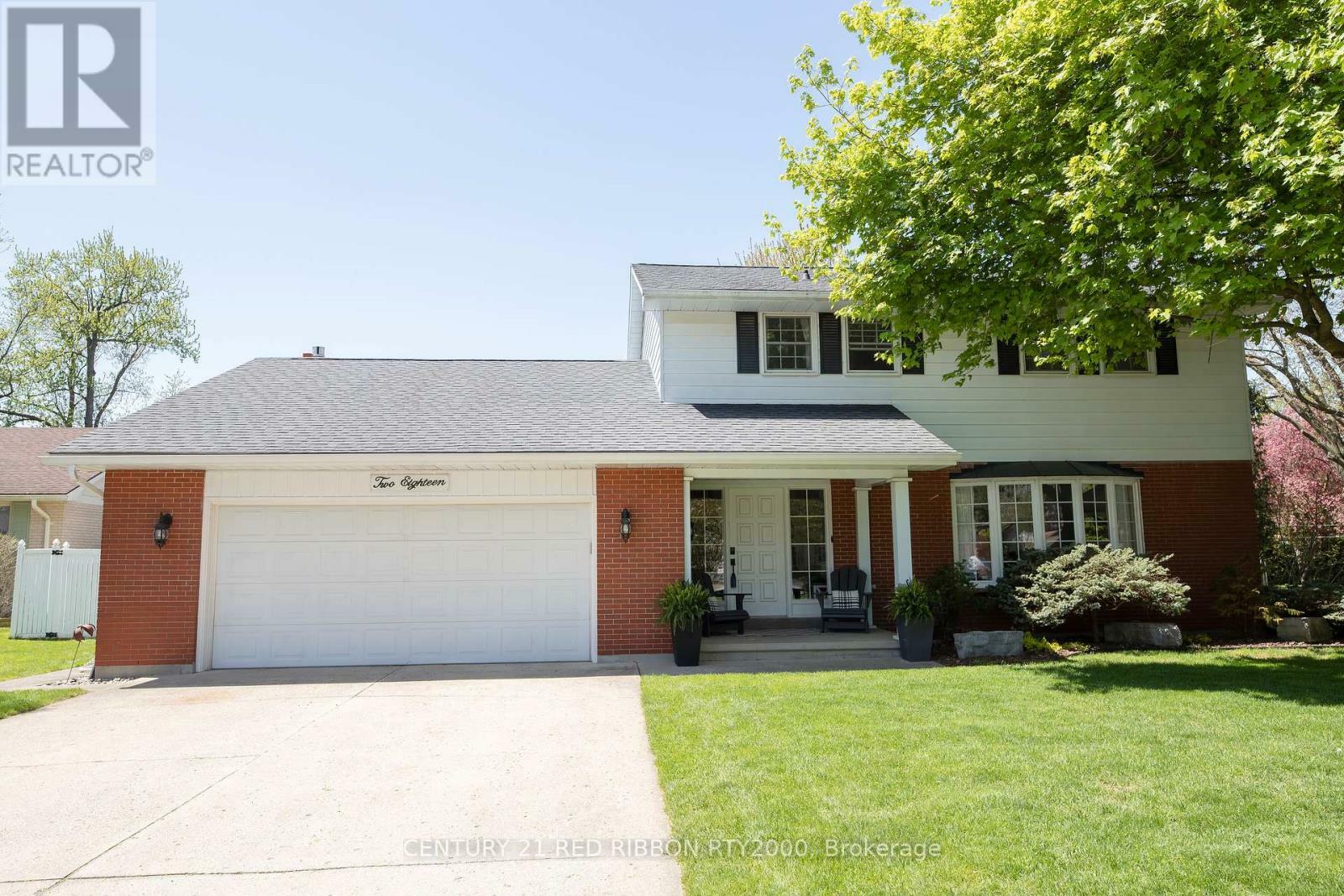 218 Riverview Drive  Strathroy-Caradoc (NE) ON N7G 2G3 photo