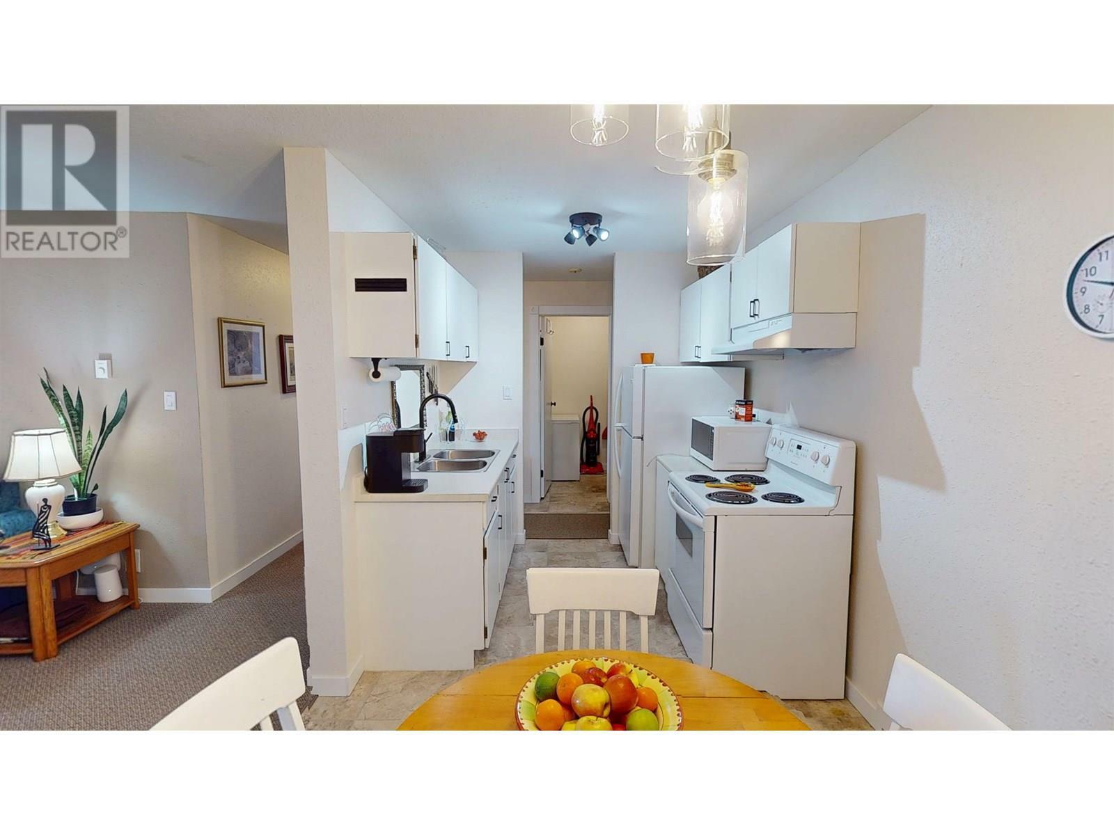 Property Photo: 398 Roddis Drive 302 BC V2J 1A6