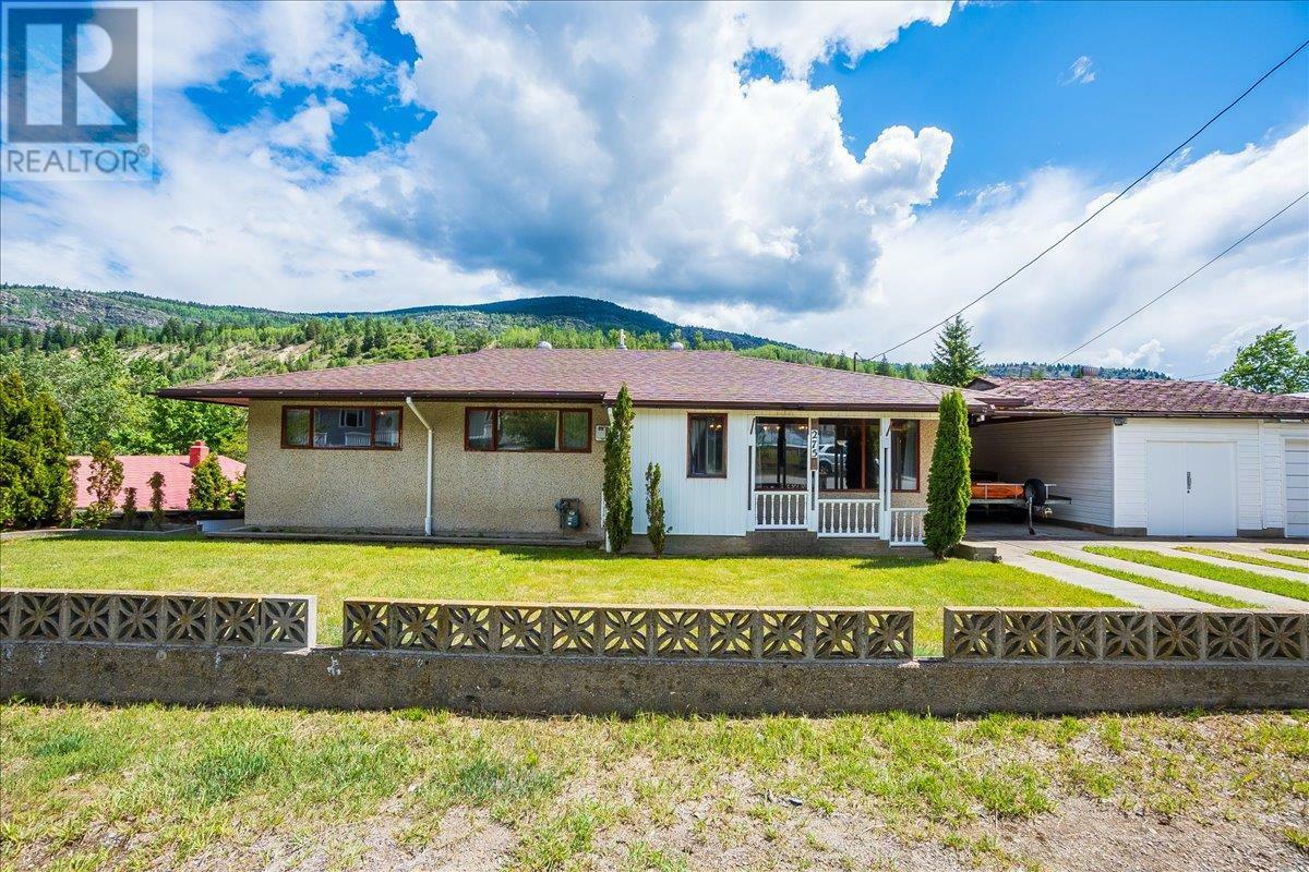 Photo de la propriété: 275 2nd Avenue BC V1R 4V3