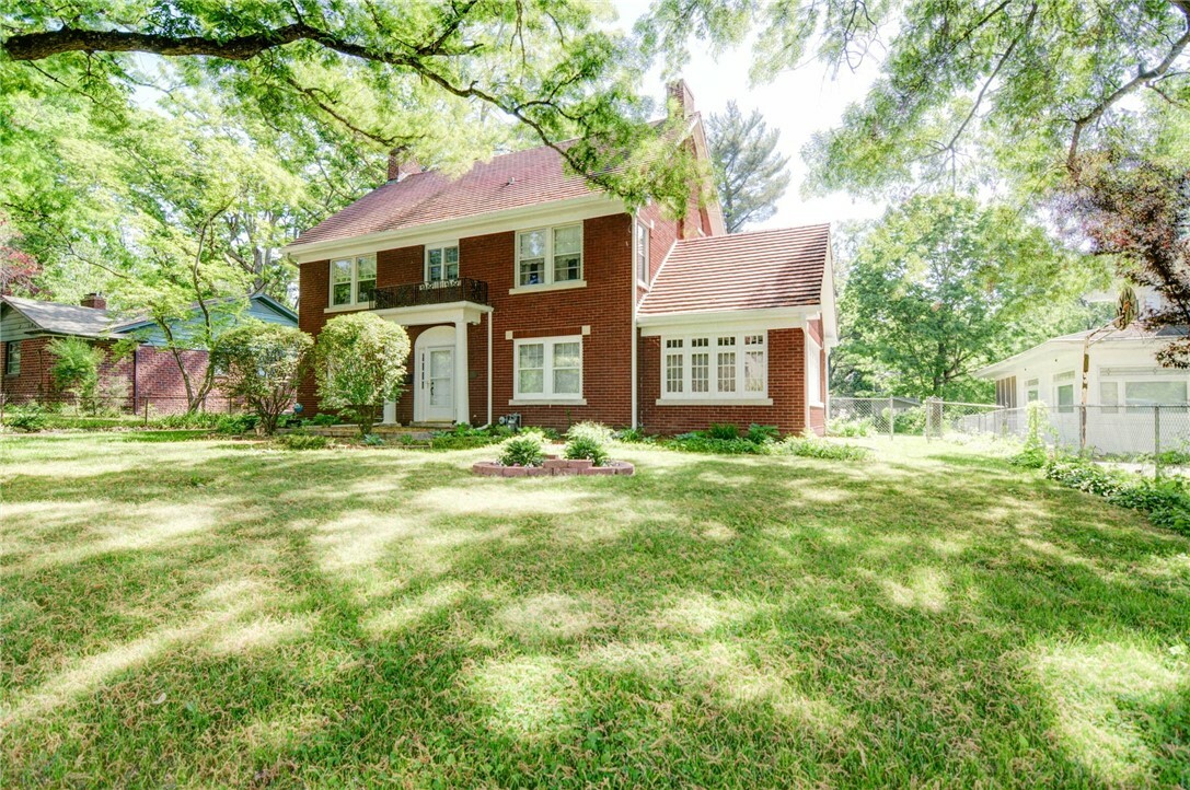 Property Photo: 616 S Seigel Street IL 62522