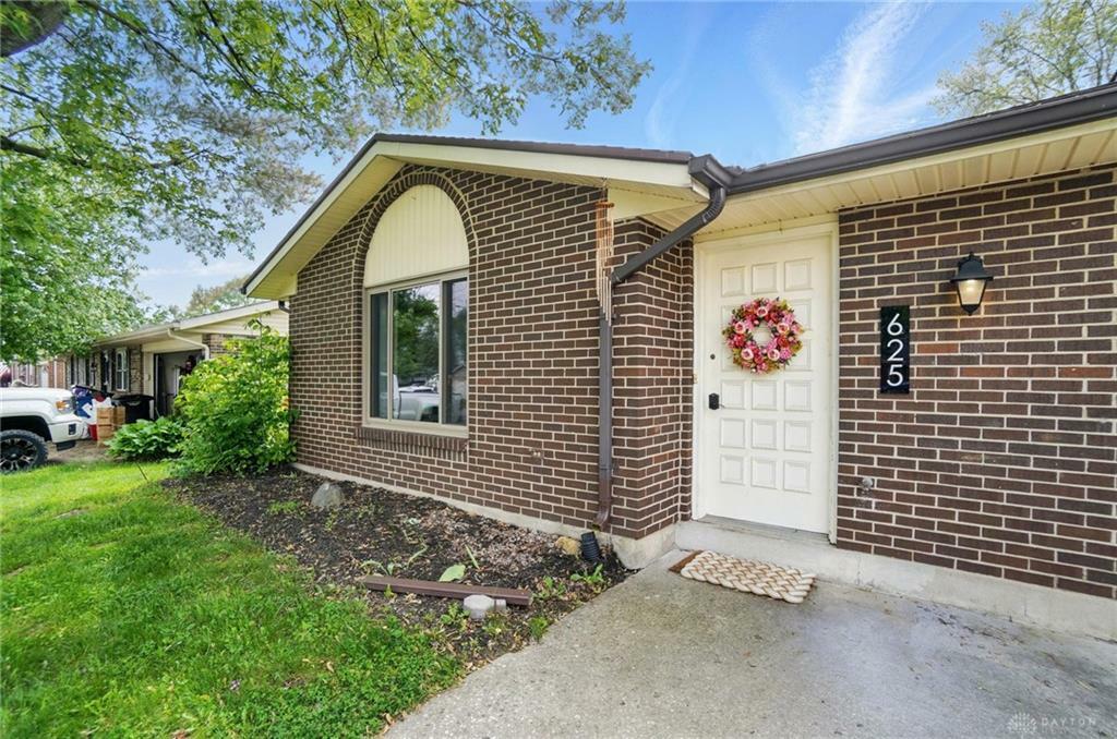 Property Photo: 625 Bellaire Drive OH 45371