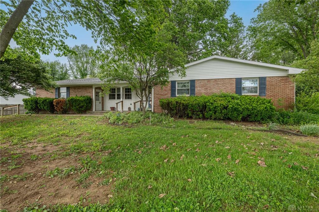 Property Photo: 3222 Delrey Road OH 45504