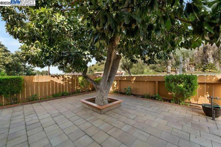Property Photo: 37391 Mission Blvd CA 94536