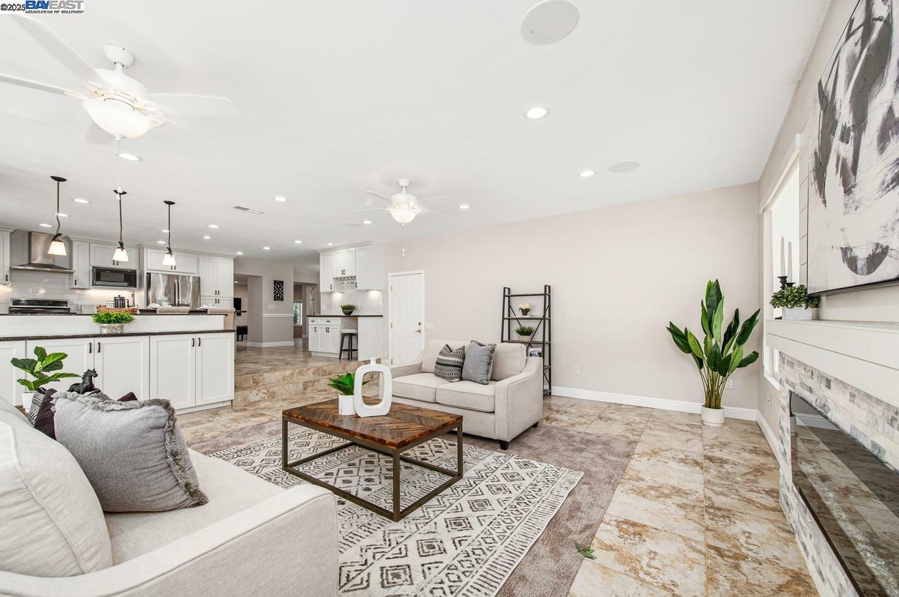 Property Photo:  4374 Fairwood Ct  CA 94521 