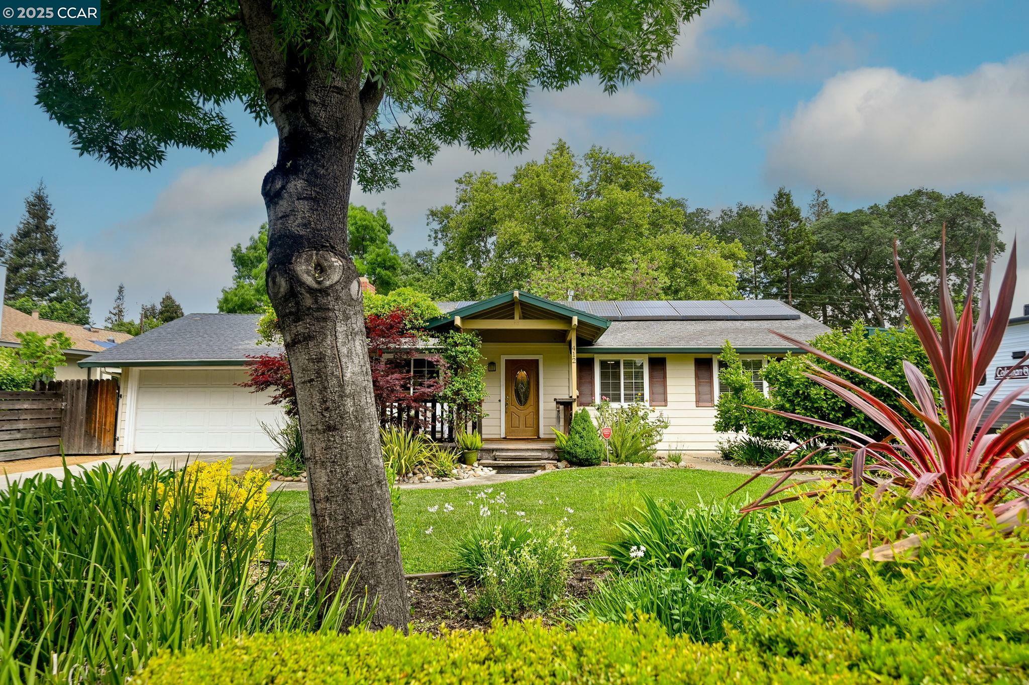 Property Photo: 412 Beatrice Rd CA 94523