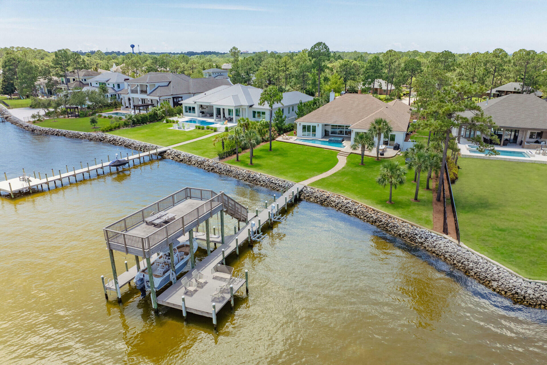 Property Photo: 1341 Driftwood Point Road FL 32459