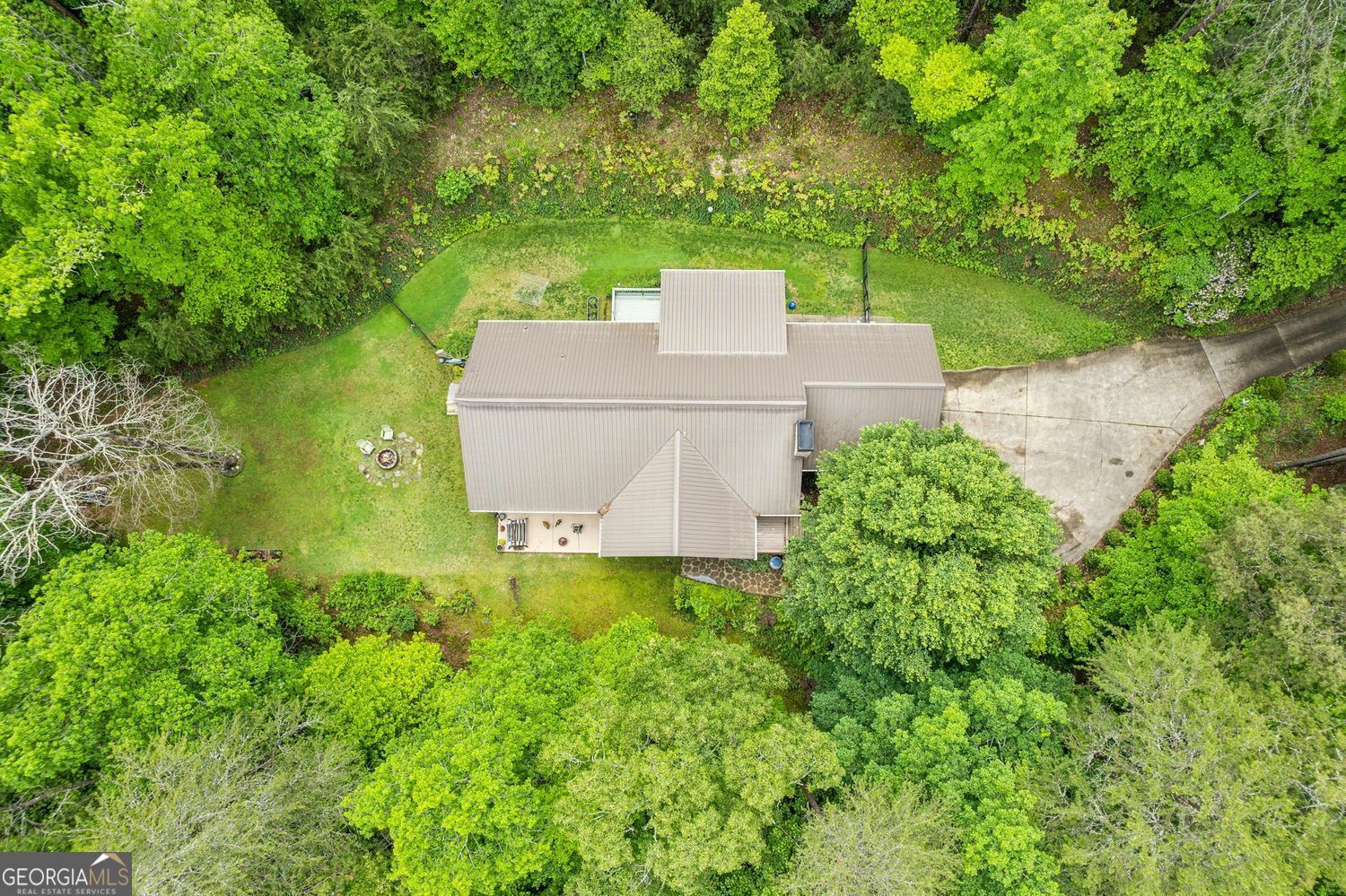 Property Photo: 670 Sally Circle GA 30536
