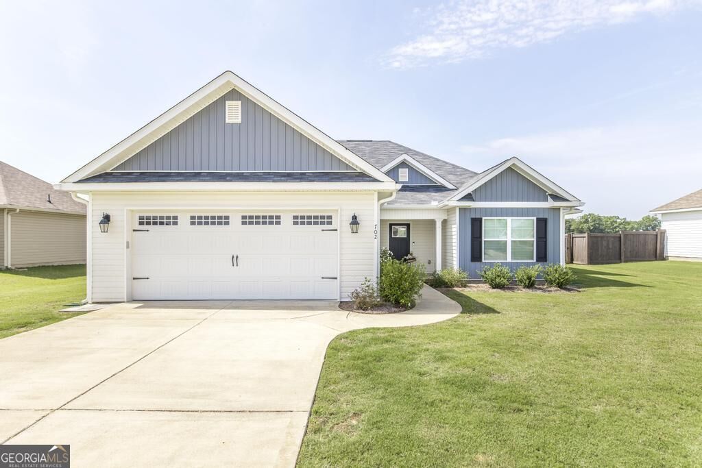 Property Photo: 702 Daisy Drive GA 31069