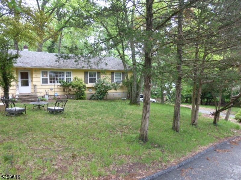 Property Photo: 3 Ellen Dr NJ 07866