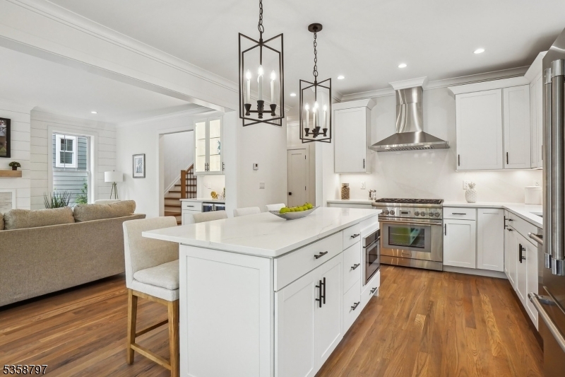 Property Photo: 86 Ashwood Ave NJ 07901