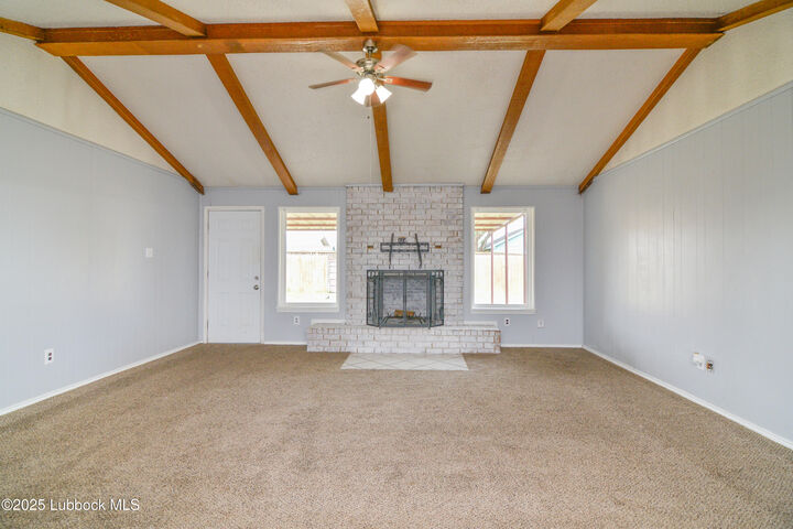 Property Photo: 8102 Avenue U TX 79423