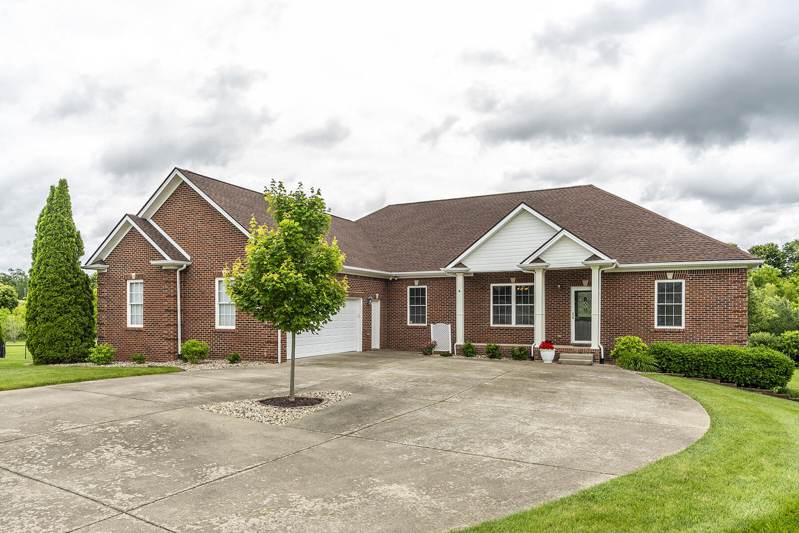 Property Photo:  217 Larkwood Drive  KY 40475 