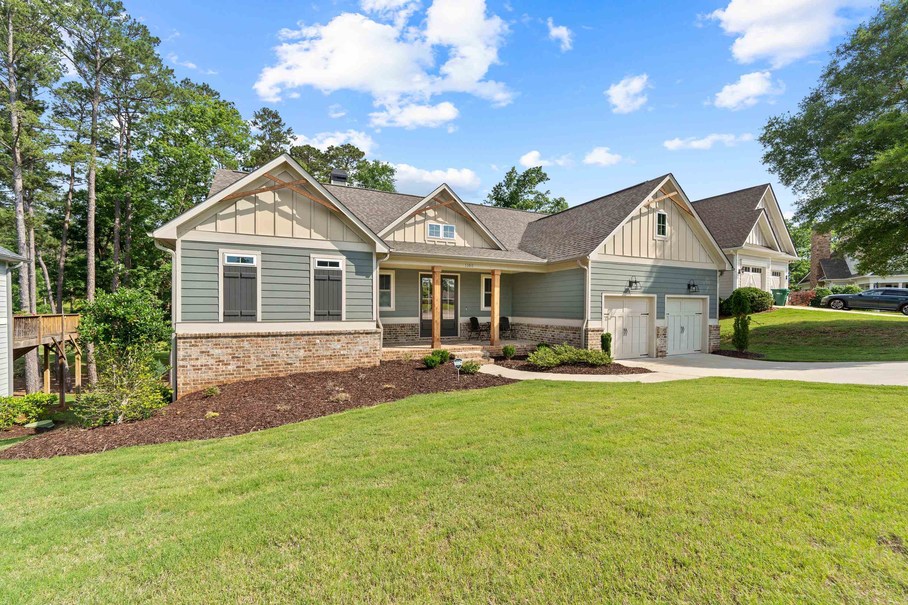 Property Photo: 1100 Hidden Hills Circle GA 30642