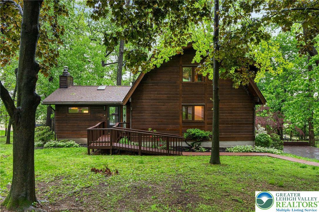 Property Photo: 5732 Shady Lane PA 18014