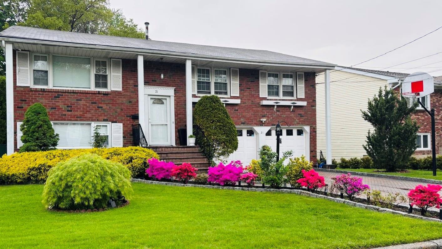 Property Photo: 21 Eastwind Road NY 10710