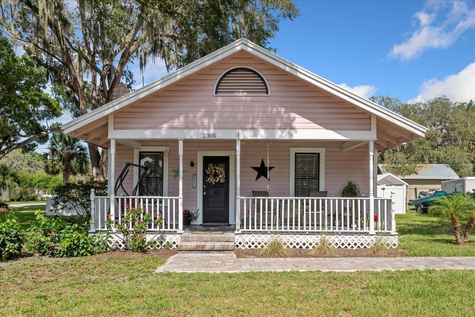 Property Photo:  2305 S Magnolia Avenue  FL 32771 