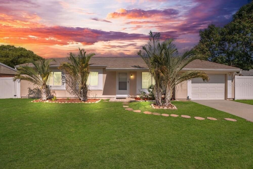 Property Photo: 950 Gatewood Court NE FL 32905