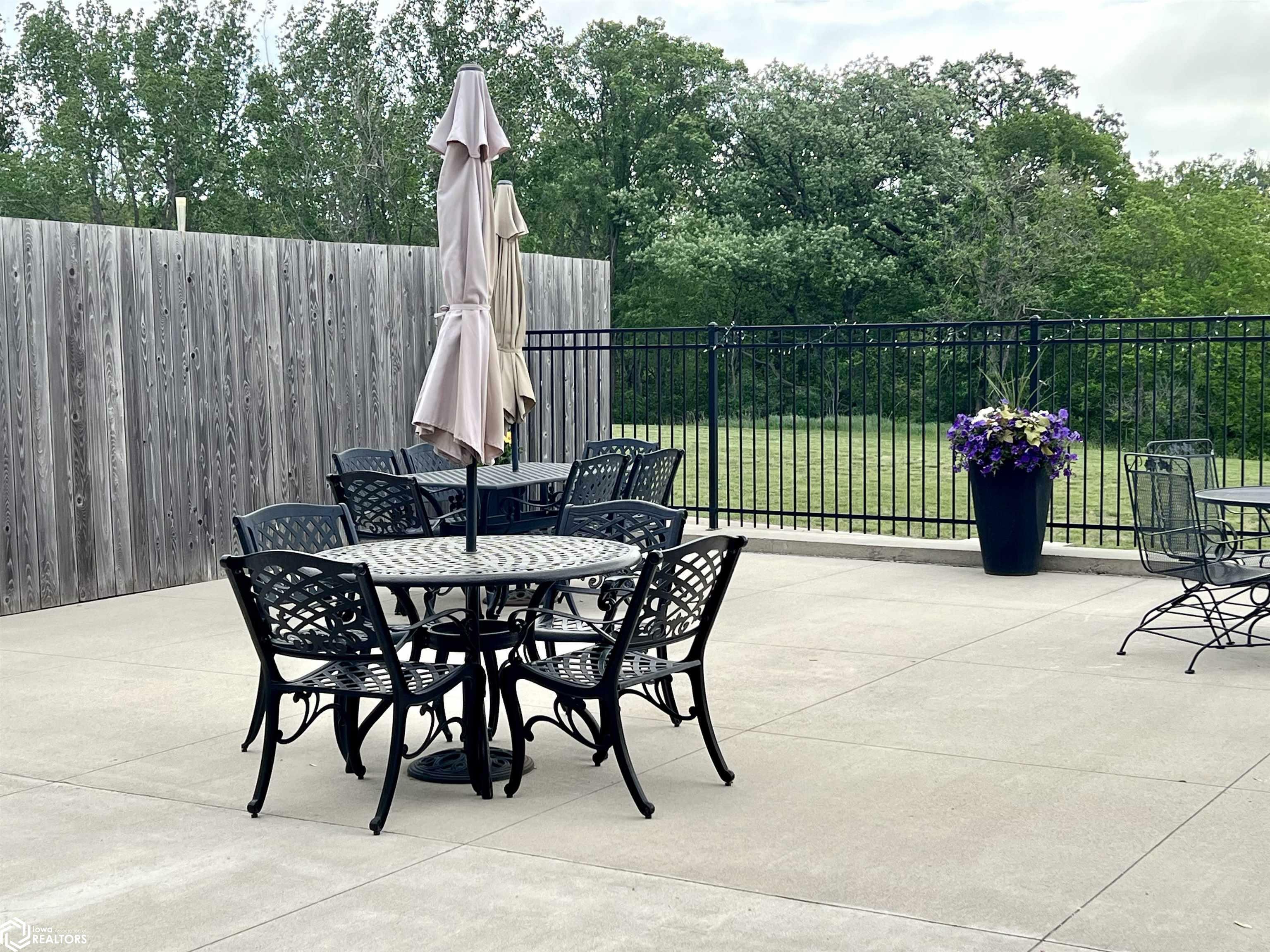 Property Photo: 110 Rocksylvania #109 IA 50126