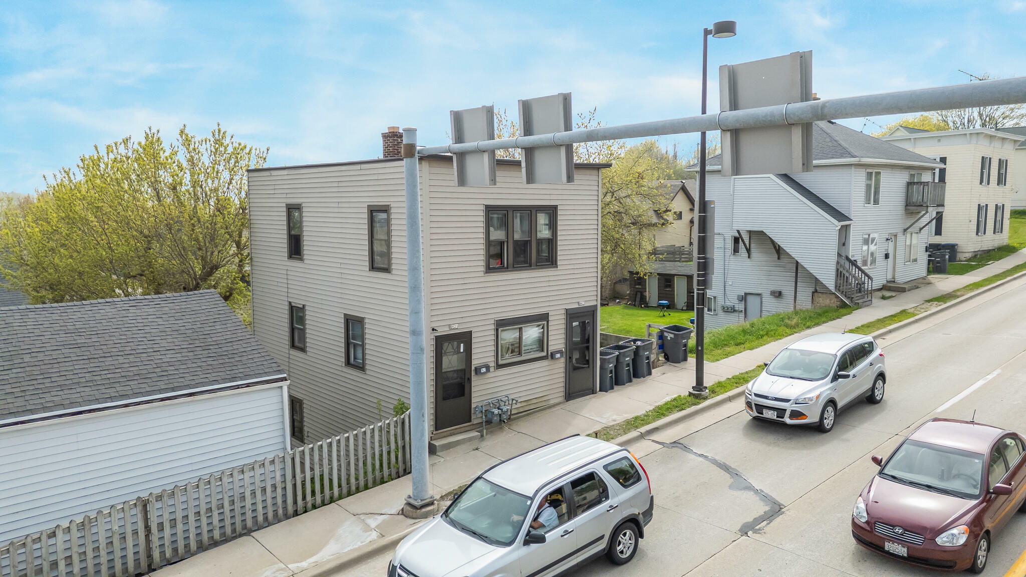 Property Photo: 1421 Erie Ave 1423 WI 53081