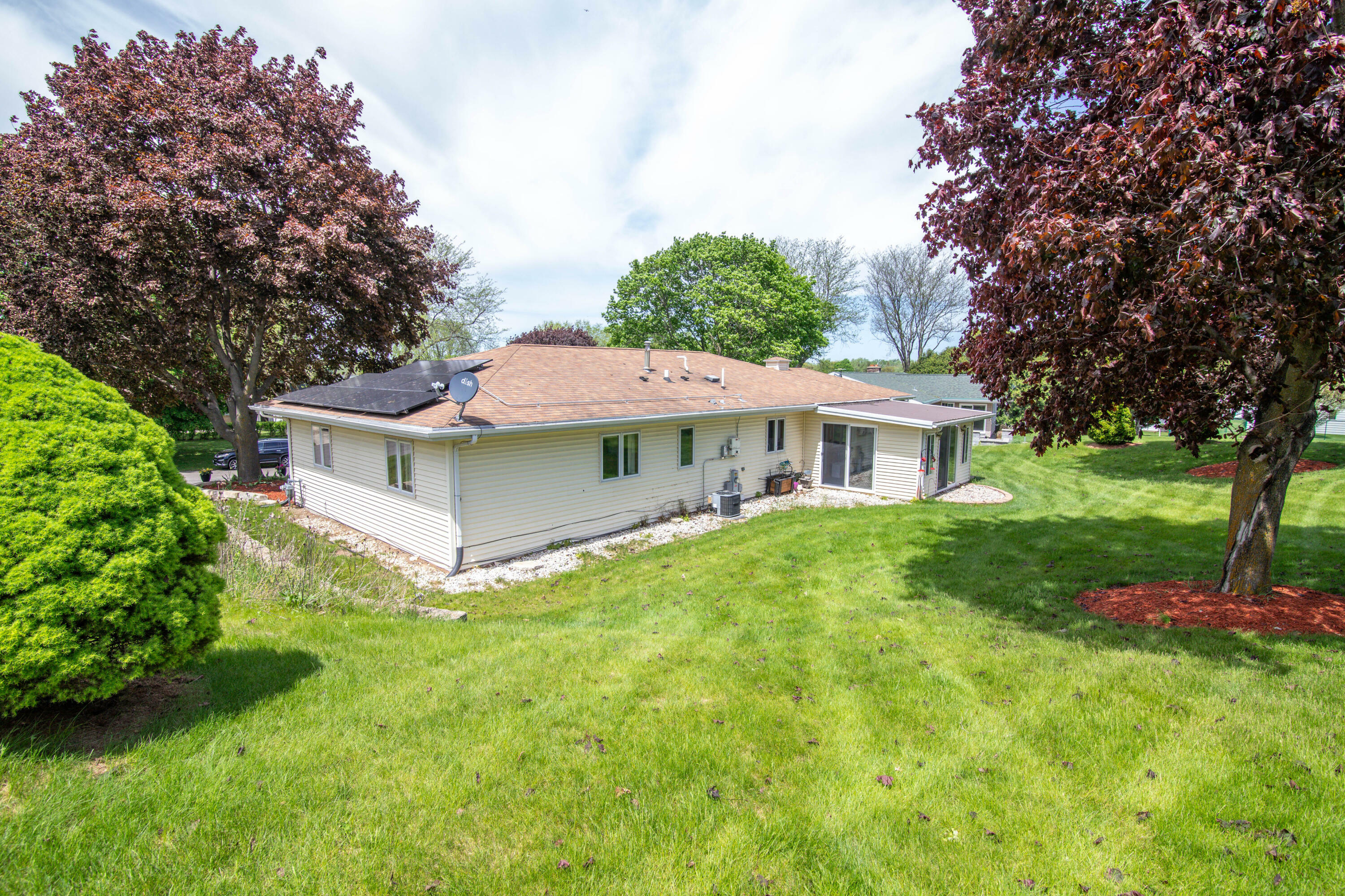 Property Photo:  311 Hillcrest Dr  WI 53916 