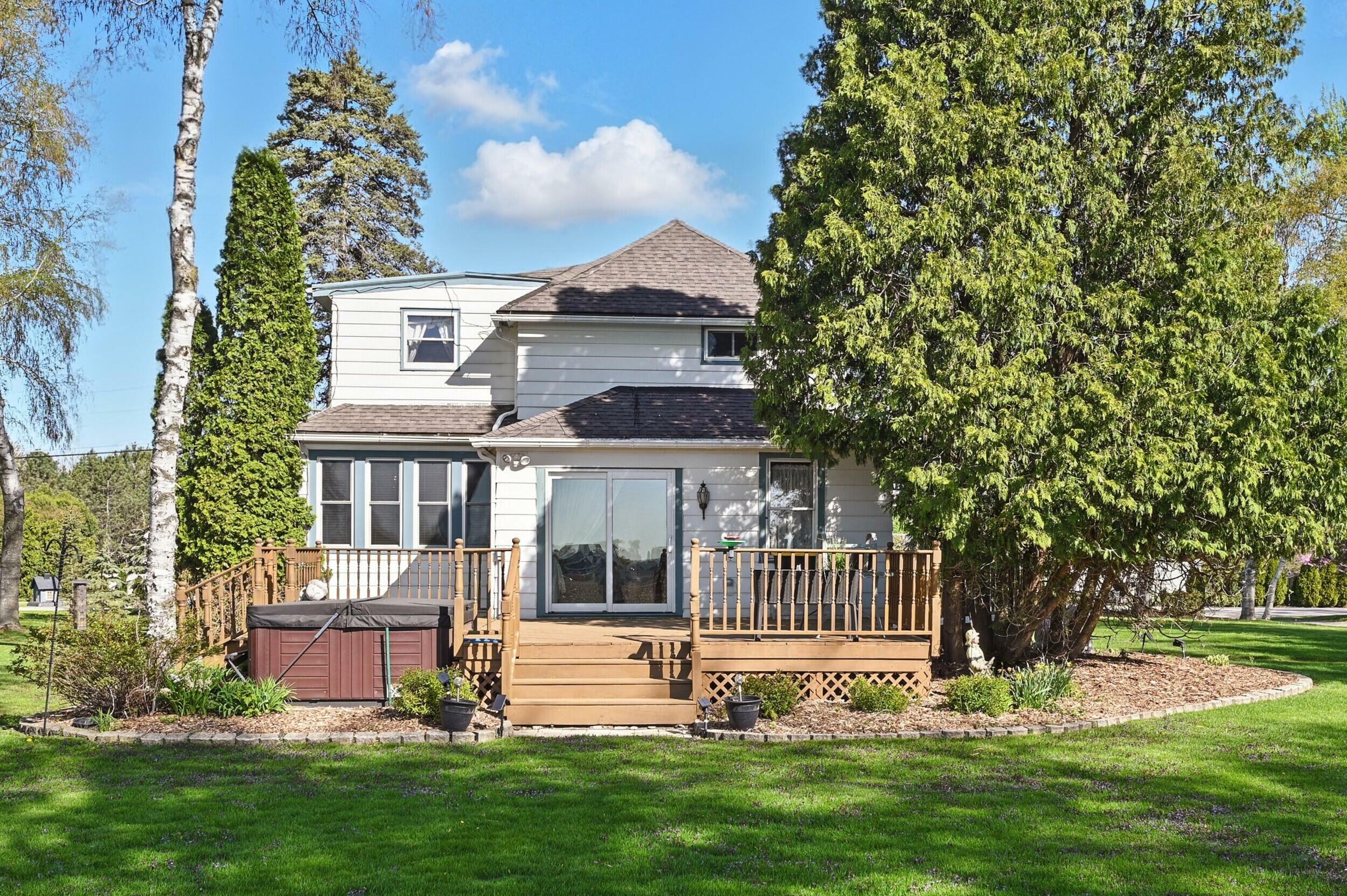 Property Photo: S81w17005 Woods Rd WI 53150
