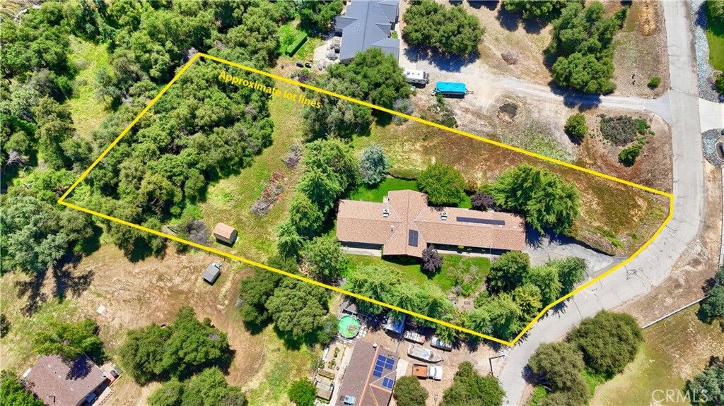 Property Photo: 42177 Lone Olive Lane CA 93601