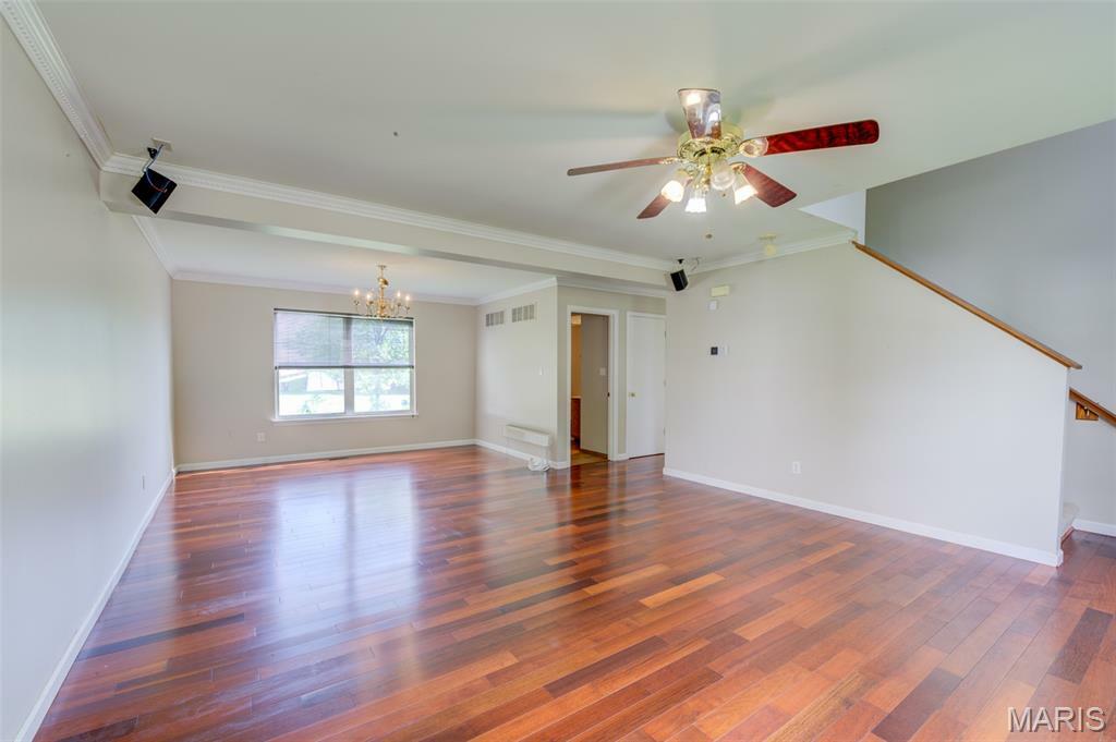 Property Photo: 7 Park City Court MO 63368