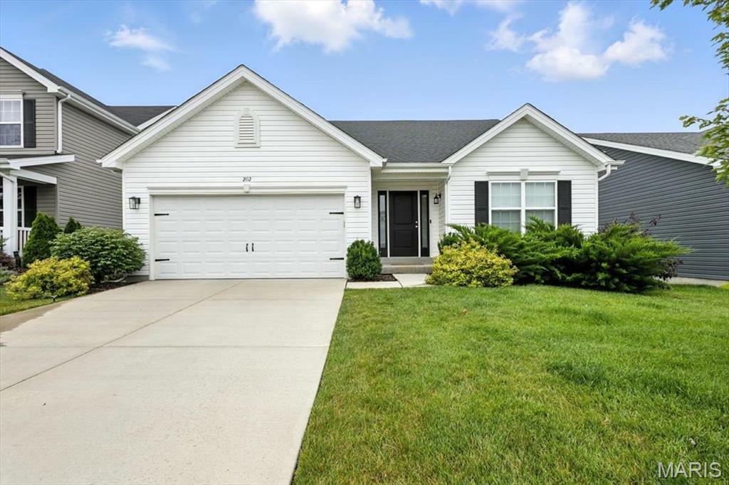 Property Photo:  2112 Windswept Farms Drive  MO 63025 