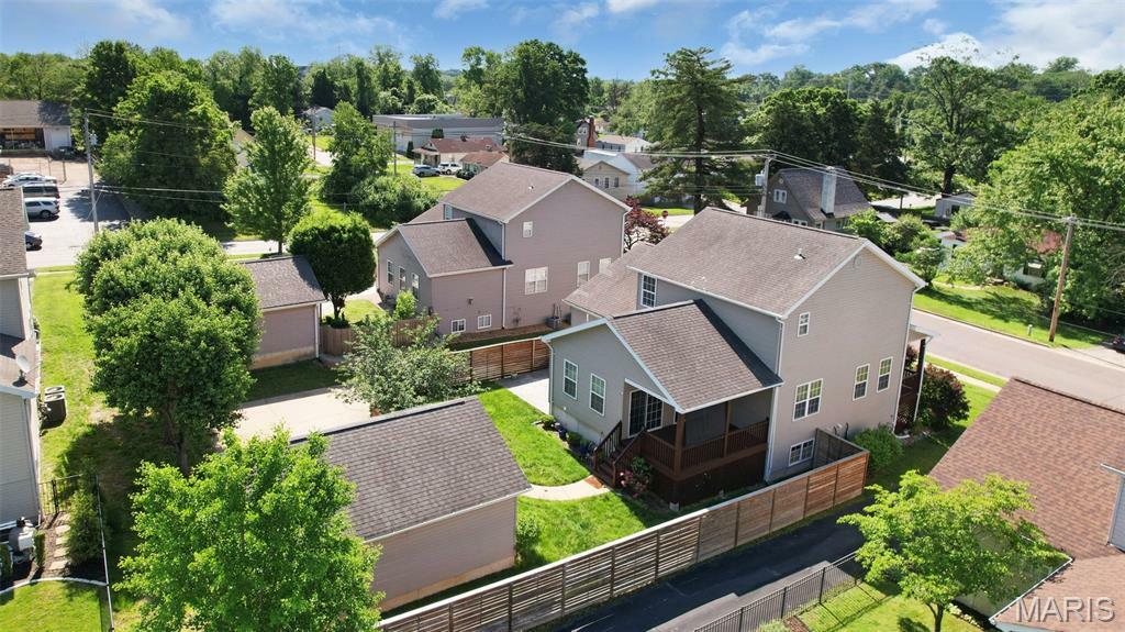 Property Photo: 385 E Clinton Place MO 63122
