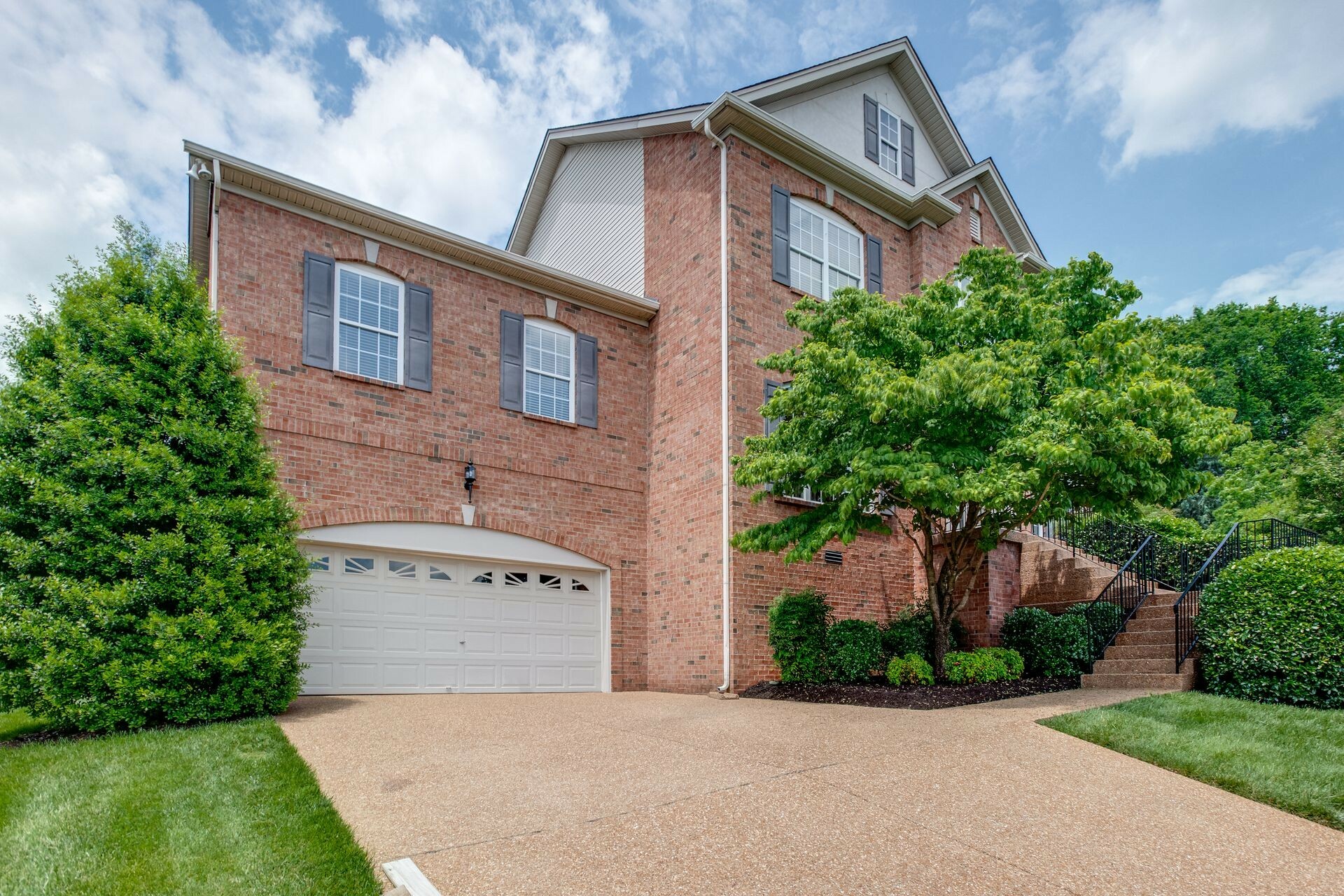 Property Photo: 1817 Apple Ridge Cir TN 37211
