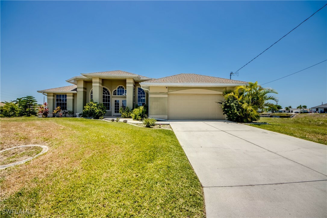 Property Photo: 2319 NE 19th Street FL 33909
