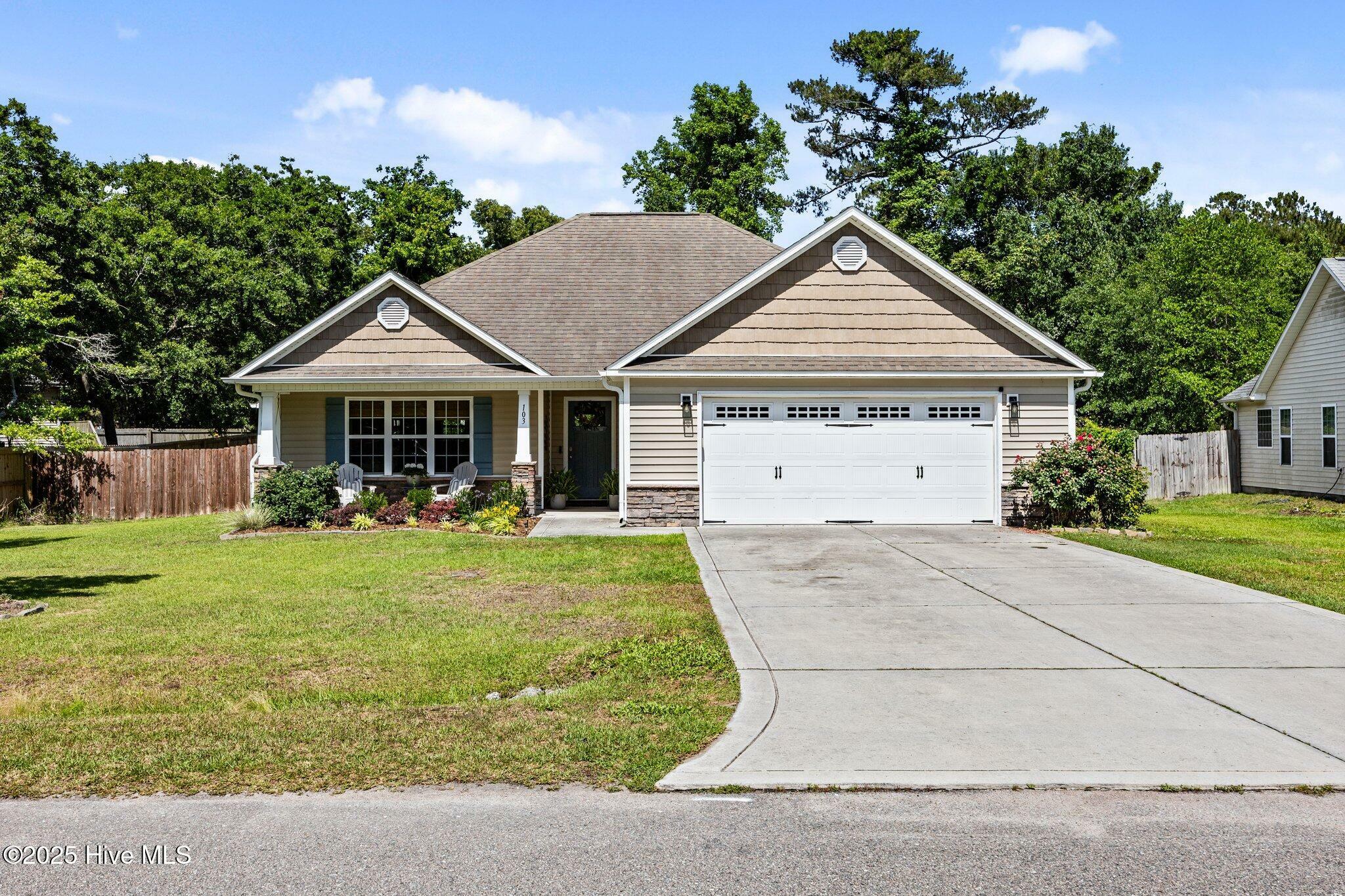 Property Photo: 103 Hawksbill Drive NC 28460