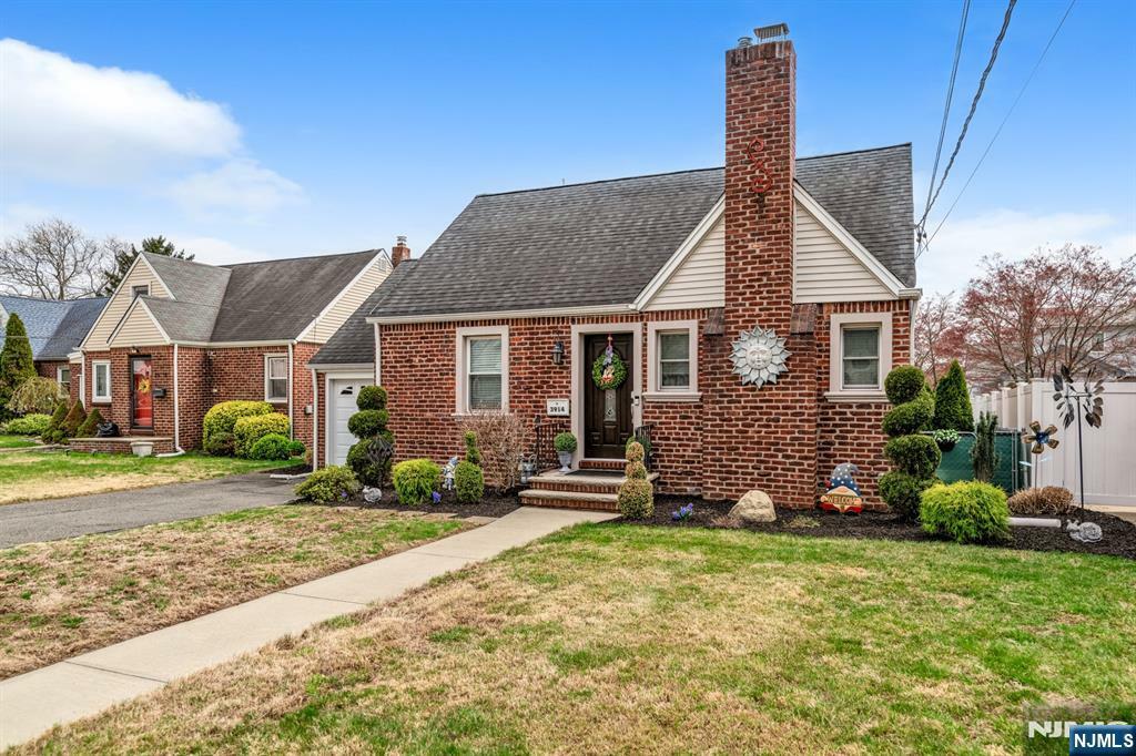 Property Photo: 39-14 Sunderland Drive NJ 07410