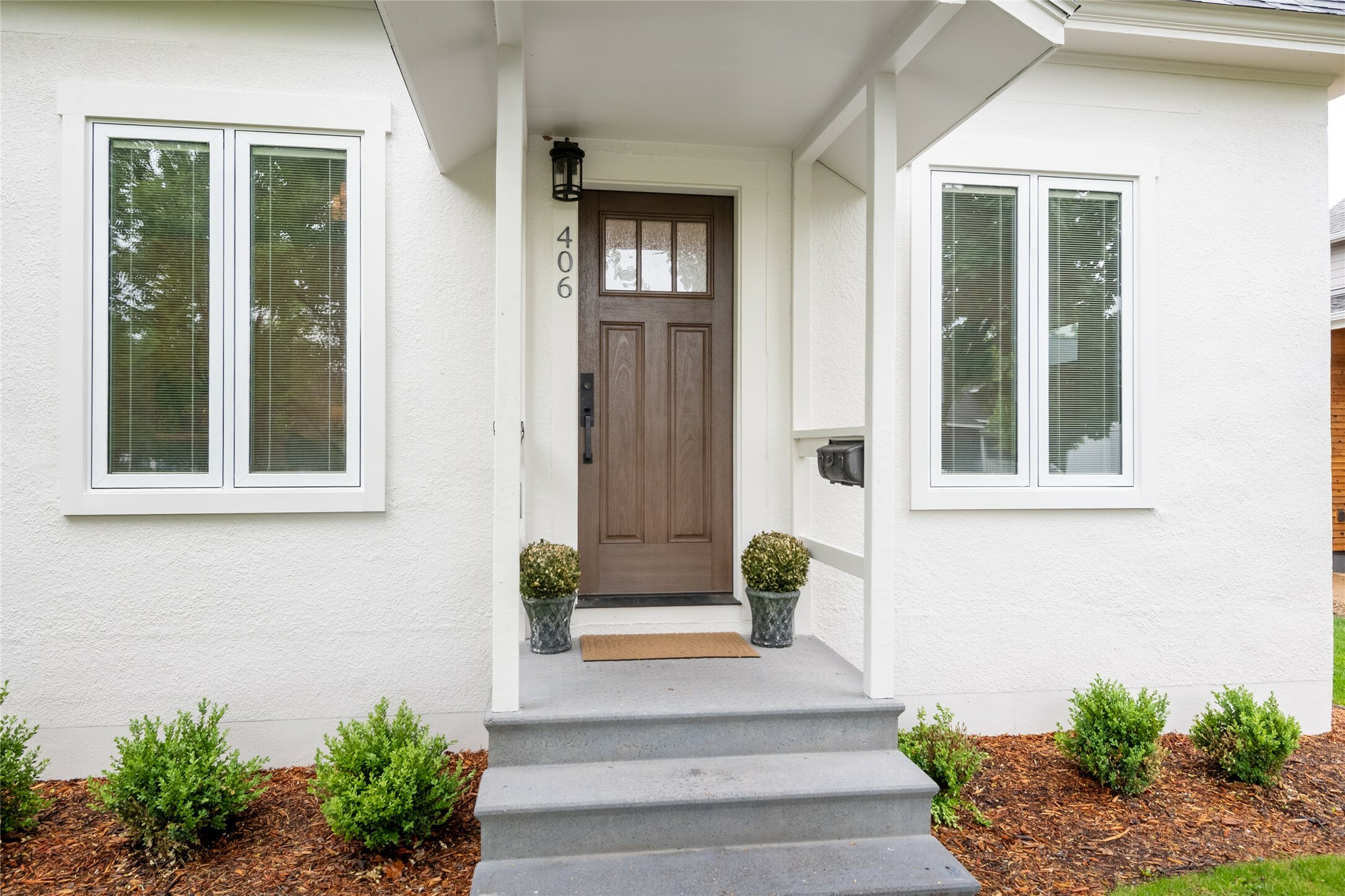 Property Photo: 406 W Sussex Avenue MT 59801