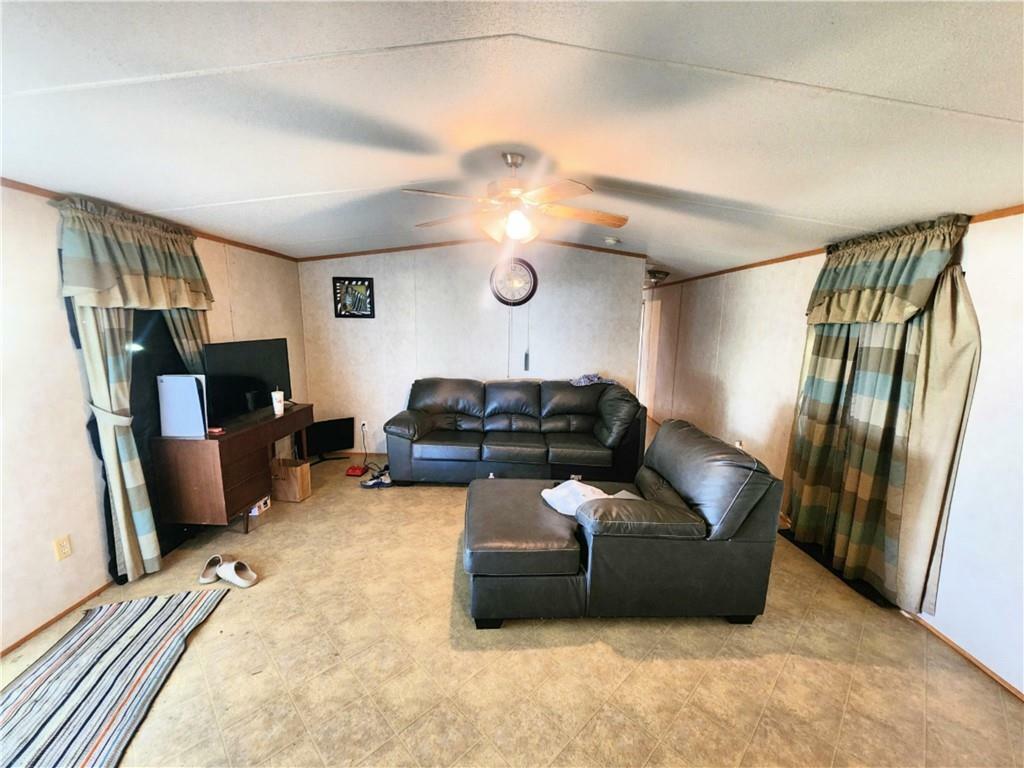 Property Photo: 201 Caroline Avenue LA 70083
