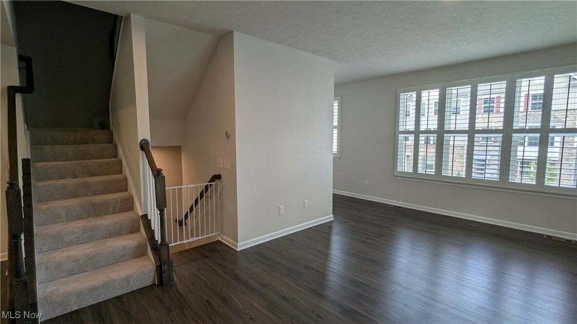 Property Photo: 1464 Chenin Run OH 44011