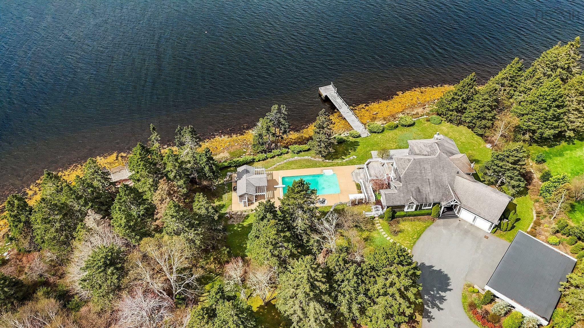 Property Photo: 56 Oceansea Drive NS B3Z 3G4