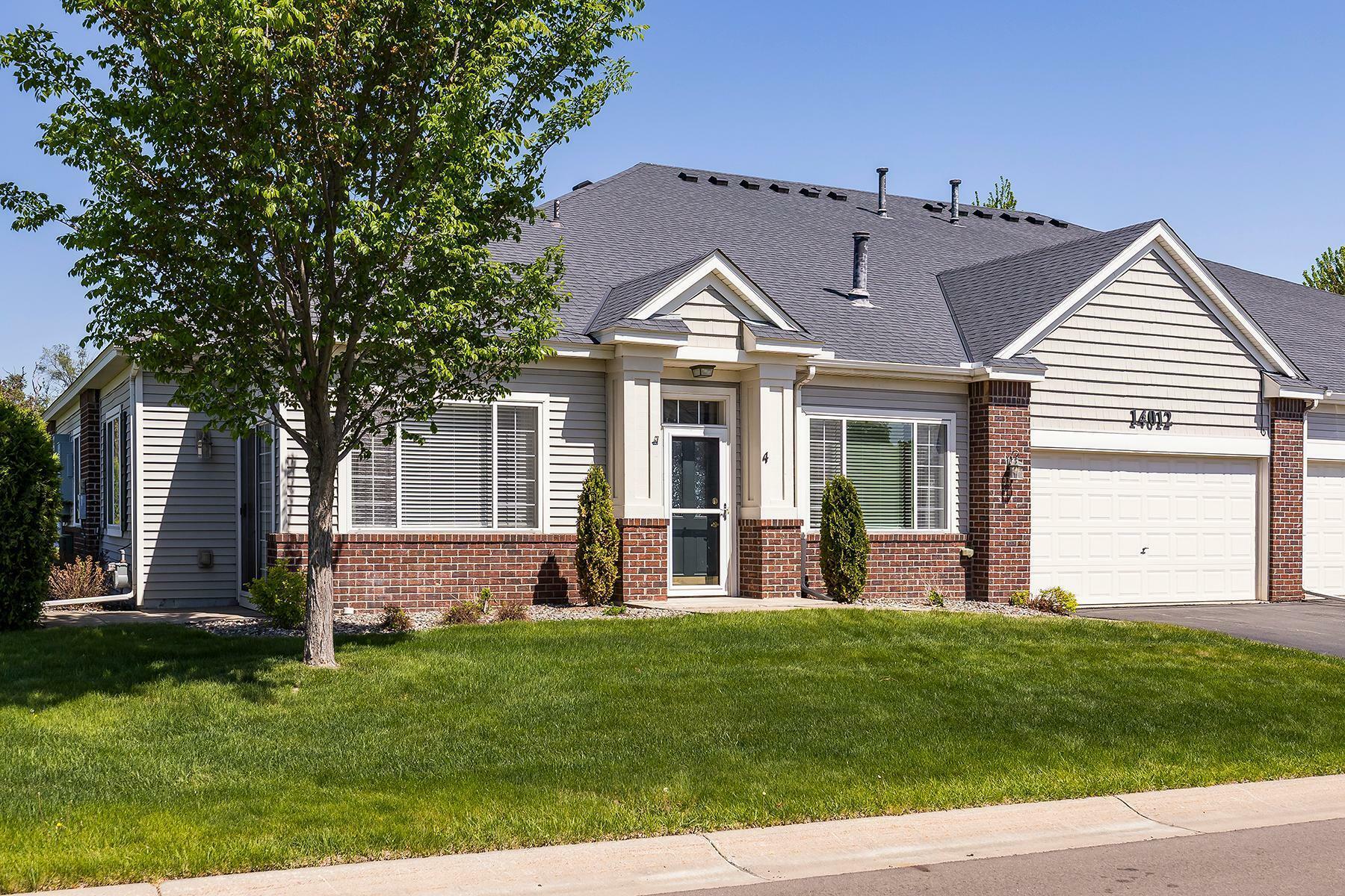 Property Photo: 14012 54th Avenue N 4 MN 55446