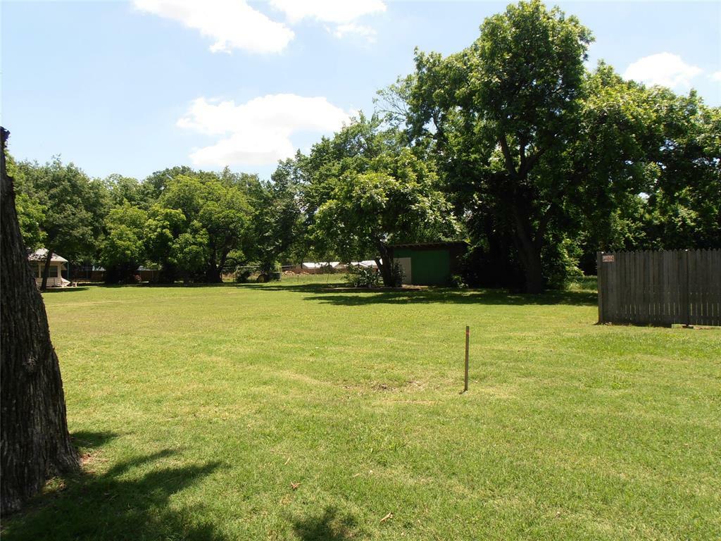 Property Photo: 2032 Norwood Lane TX 76013