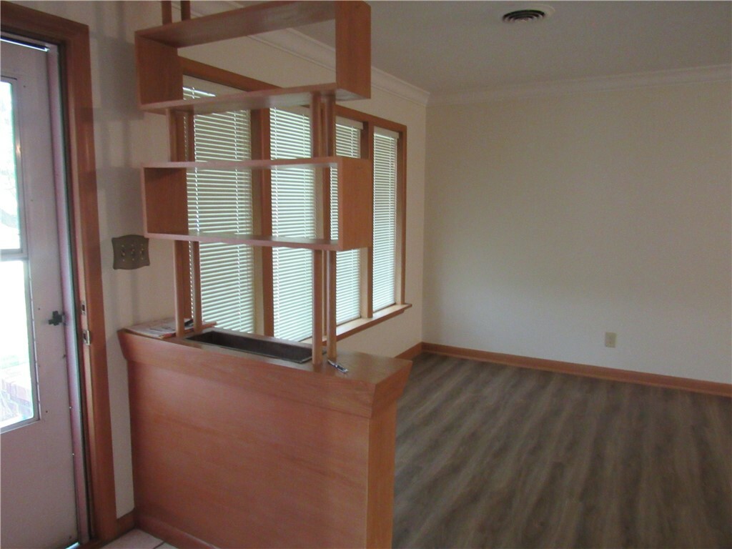 Property Photo: 2124 S Kimbrough Avenue MO 65807