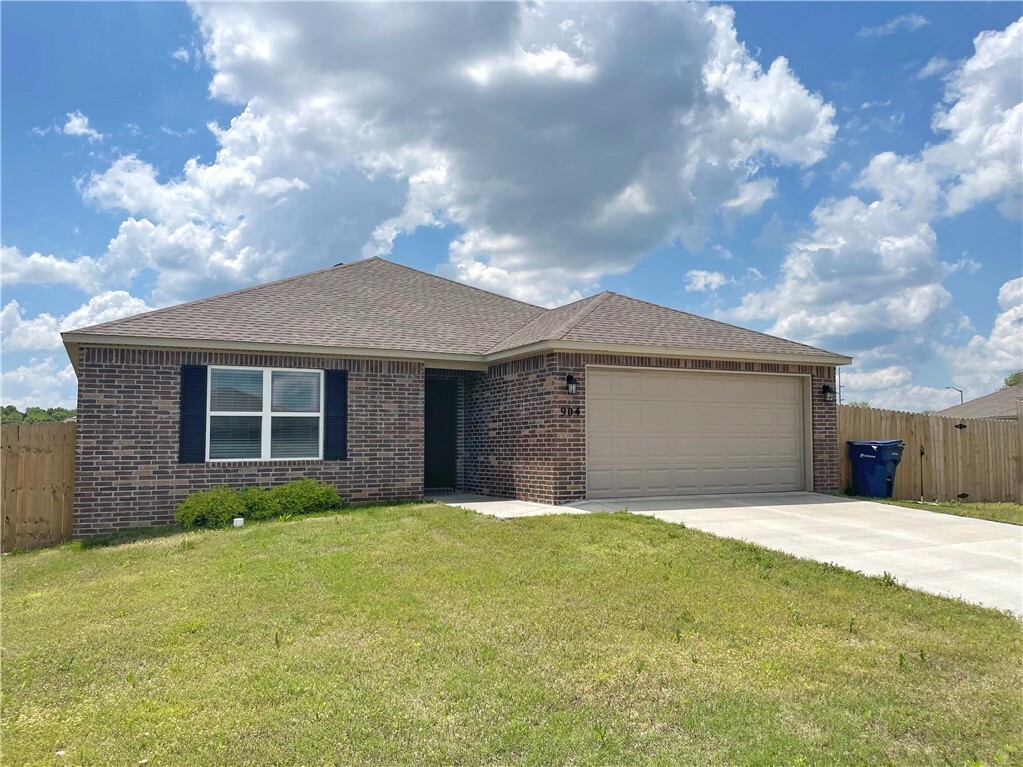 904 W Tanner Drive  Siloam Springs AR 72761 photo