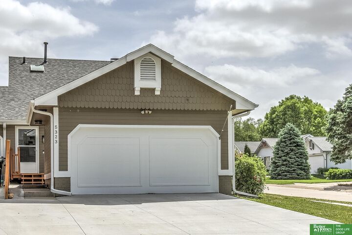 5323 S 155th Street  Omaha NE 68137 photo