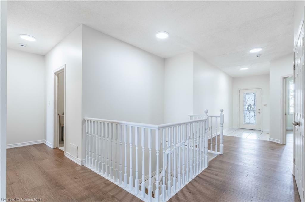 Property Photo:  56 Northern Breeze Street  ON L0R 1W0 