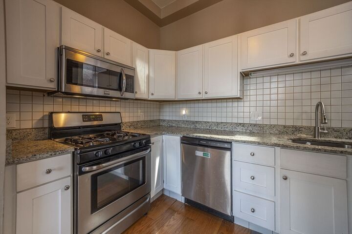 Property Photo:  62 Washington St 13  MA 01832 