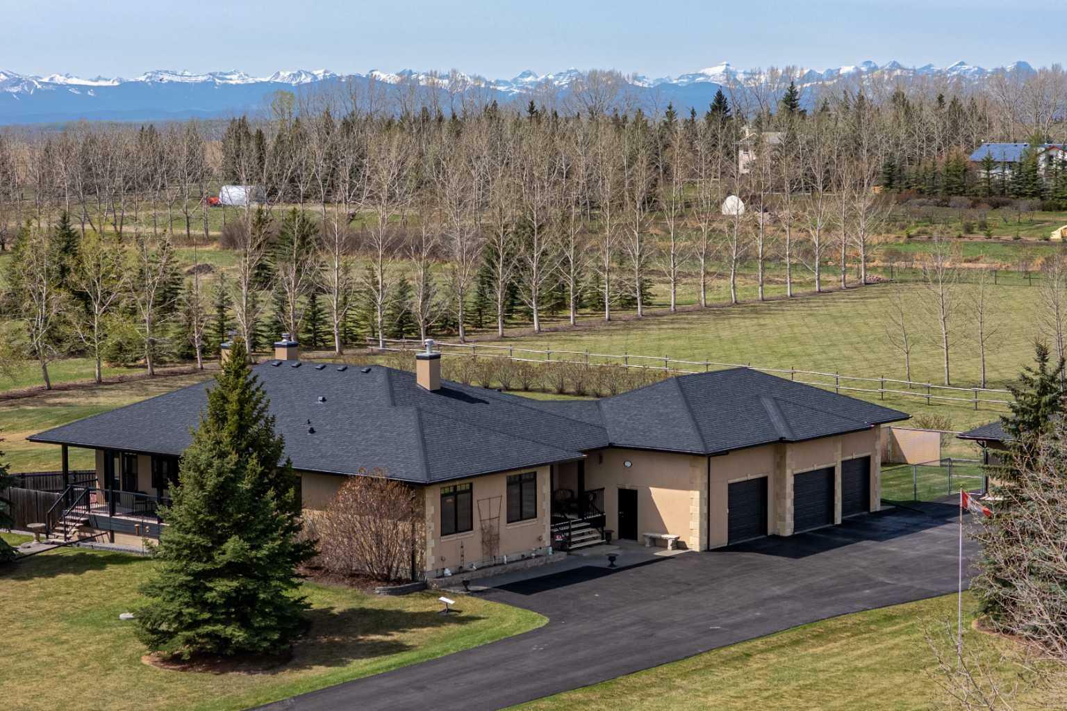 Property Photo: 23 Diamond Ridge Estates AB T4C 2B3