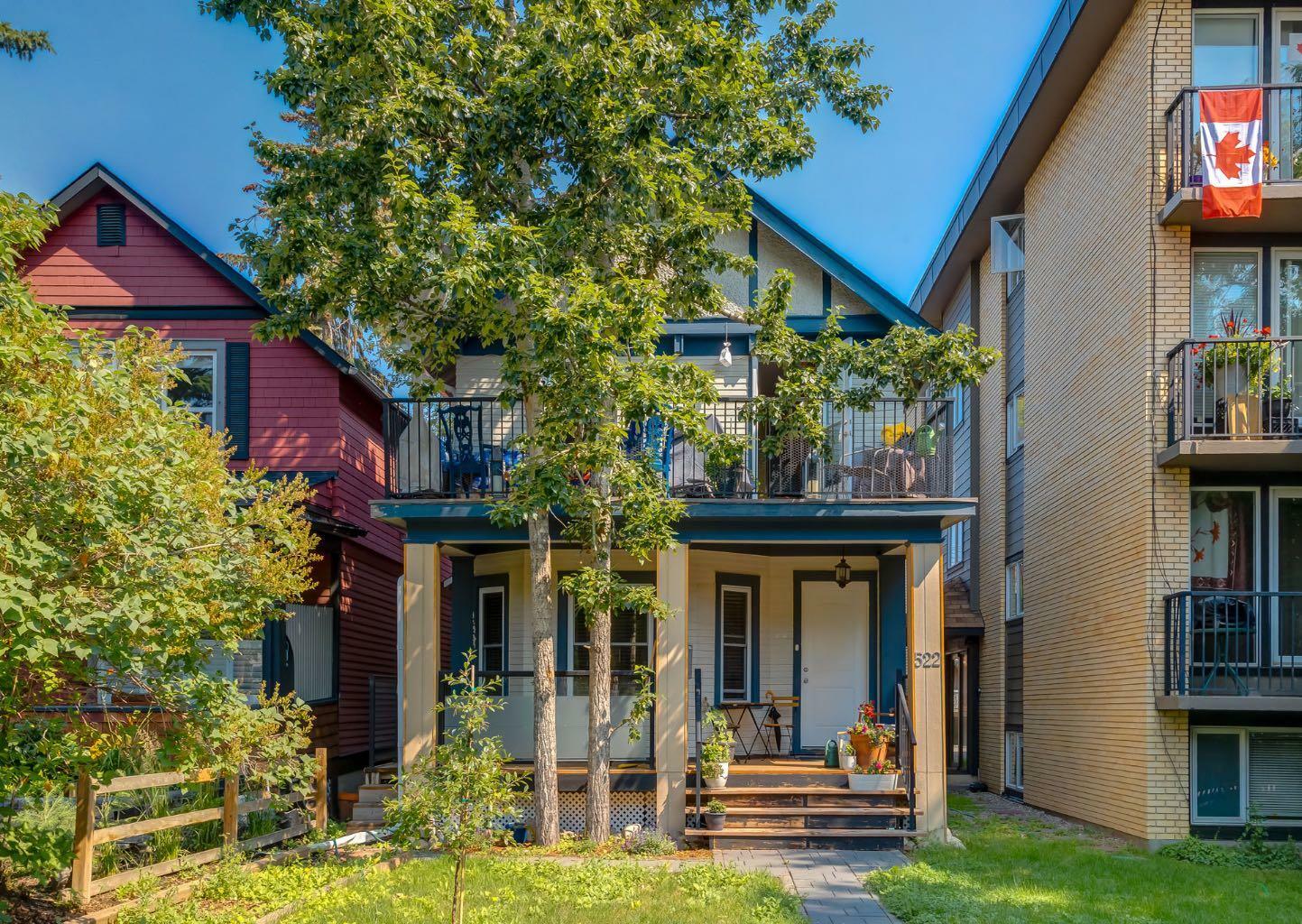 Property Photo: 522 21 Avenue SW AB T2S 0H1